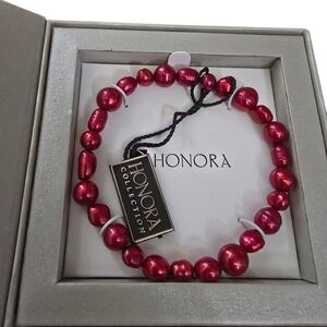 NIB Honora Beautiful Deep Red Cultured Pearl Elastic Bracelet